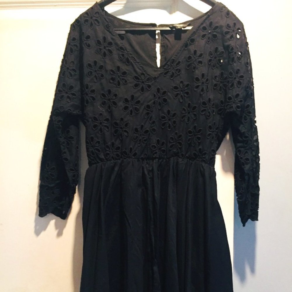 Simply Vera, Vera Wang Black Dress (M)